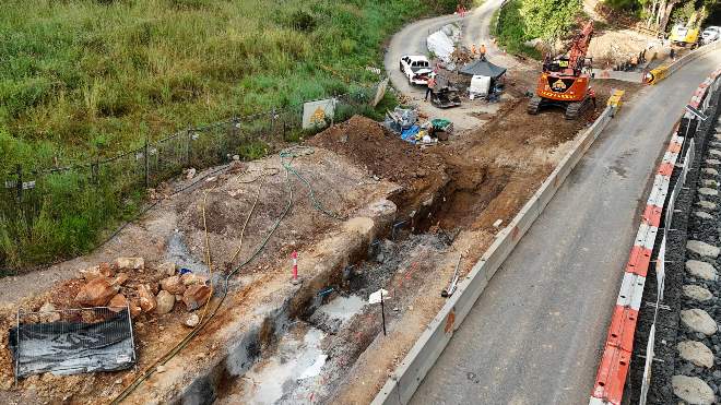 Installation of soil anchores