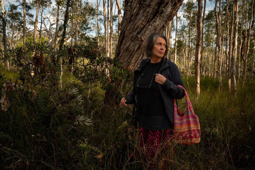 Jo-Anne Driessens on Country with camera 